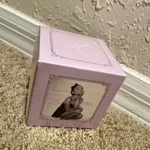 Ari by Ariana Grande perfume